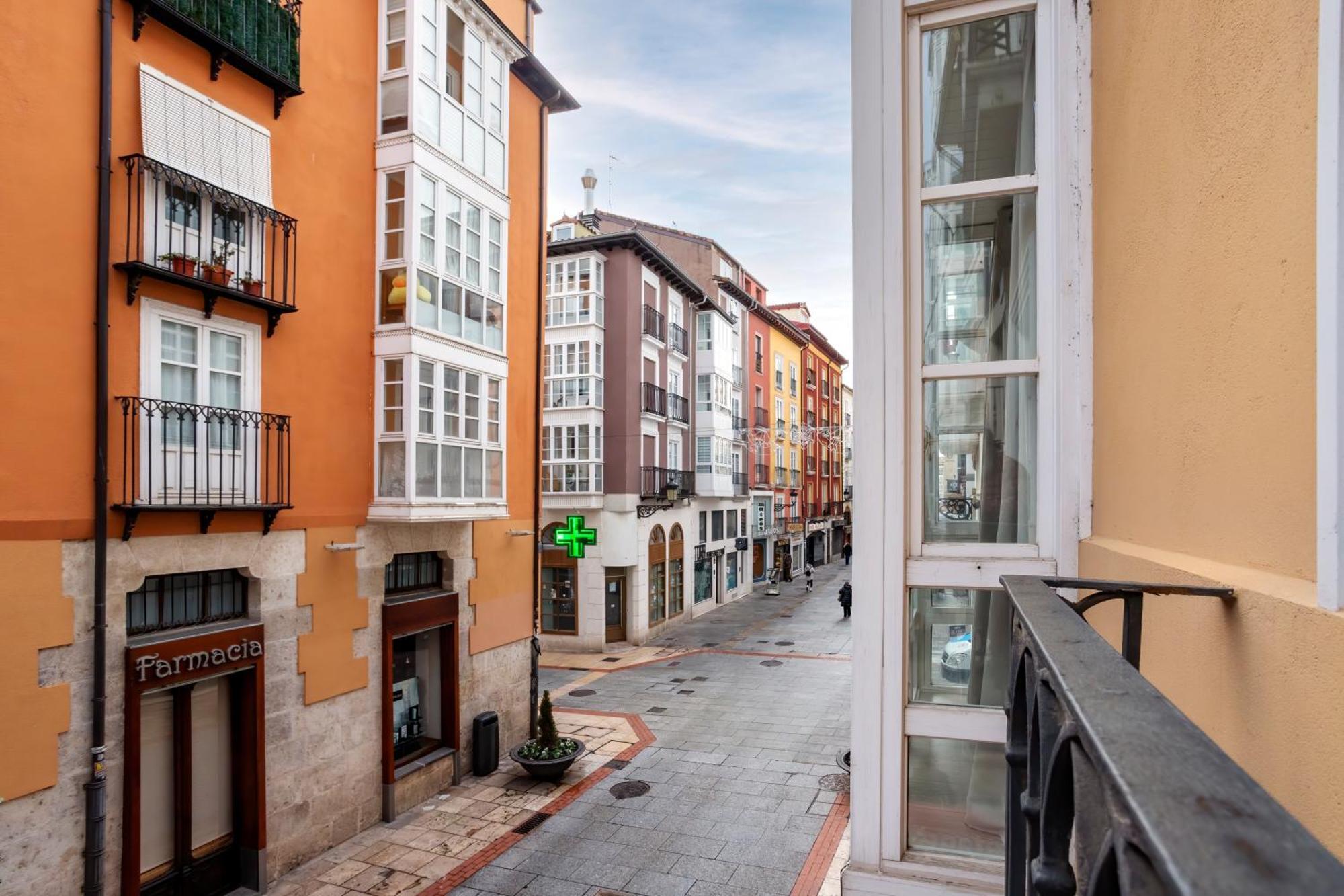 Spacio Menina By Unique Rooms Burgos Exterior photo